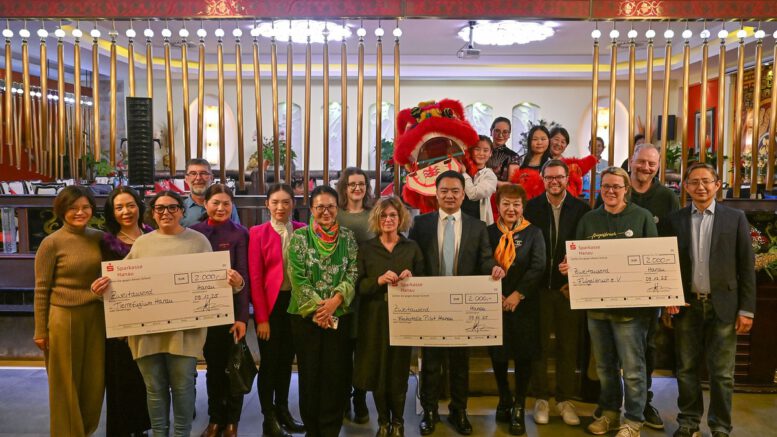 6000 Euro für Hanauer Projekte: Asia Palast unterstützt Jugendhilfe, Tierrefugium und Krebshilfe