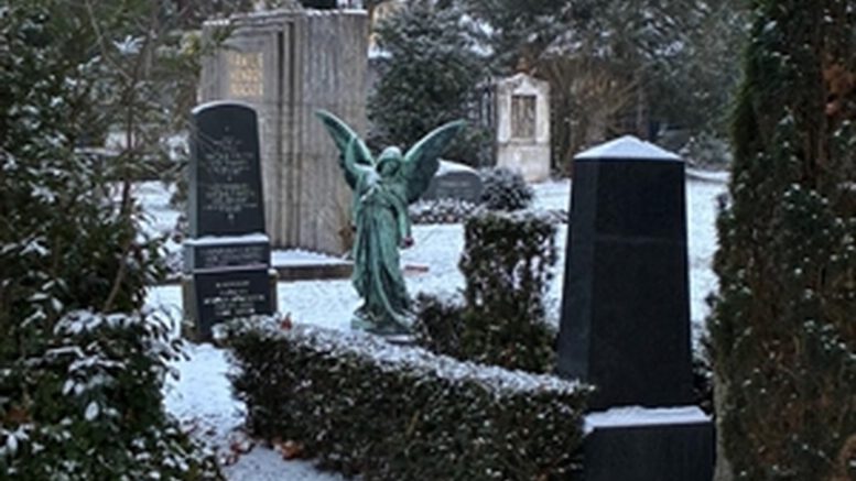 Eisglätte legt Besucherverkehr auf Hanauer Friedhöfen kurzfristig lahm