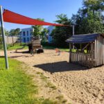 Hanau beginnt Reinigung von 189 Sandflächen auf Spielplätzen, in Kitas und an Schulen