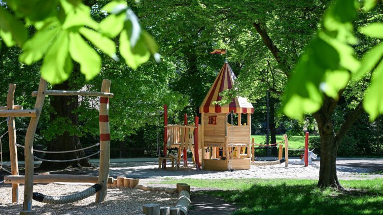 Hanau eröffnet erneuerten Spielplatz im Schlossgarten am 11. Mai