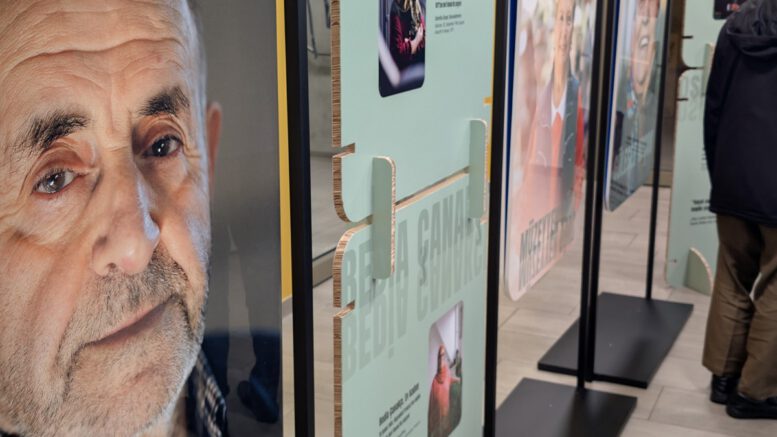 Hanau eröffnet Wanderausstellung zur ersten türkischen Generation in der Stadt