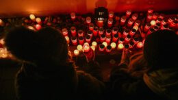 Hanau gedenkt der Anschlagsopfer in stillem Rahmen zum sechsten Jahrestag