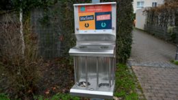 Hanau installiert 25 interaktive Kippensammler gegen Zigarettenabfall