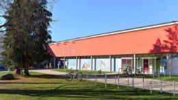 Hanauer Bäder ändern Öffnungszeiten zu Ostern, Kulturforum an zwei Feiertagen geschlossen