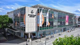 Hanauer Stadthof als Modell für ressourcenschonende Innenstadtgestaltung ausgezeichnet