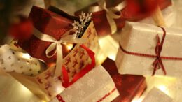 Kelsterbach sammelt 125 Geschenke für Kinder in finanziellen Notlagen